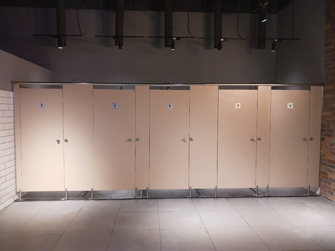 Cubicles Technical Works